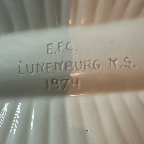 Large Vintage Red Lobster Majolica Style Pottery Shell Dish - Picture 7 of 9